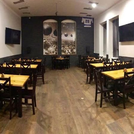 Sokolovna Trutnov Hostel Ngoại thất bức ảnh