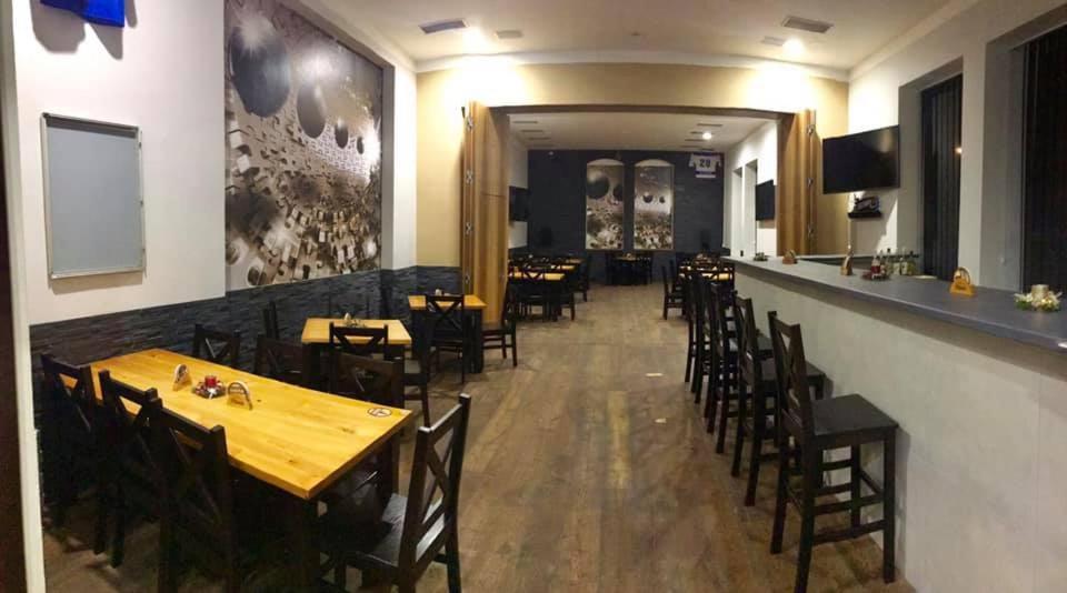 Sokolovna Trutnov Hostel Ngoại thất bức ảnh